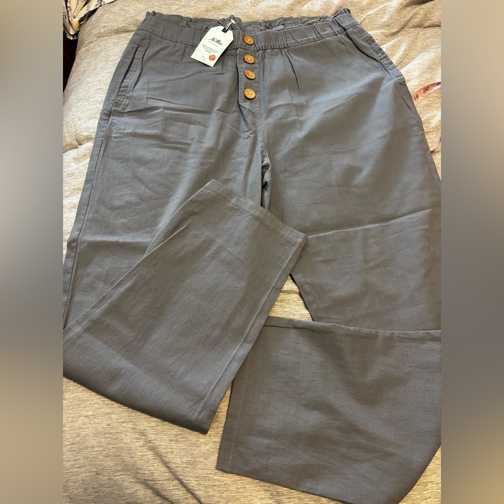 Gray Wide-Leg Pants with Button Detail